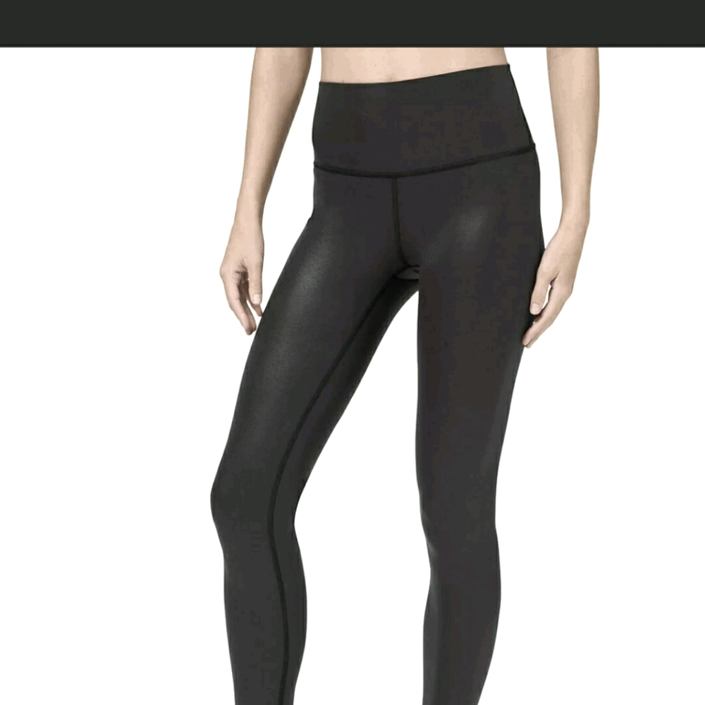 NWT Lululemon Special Edition 28" Shine. 💜